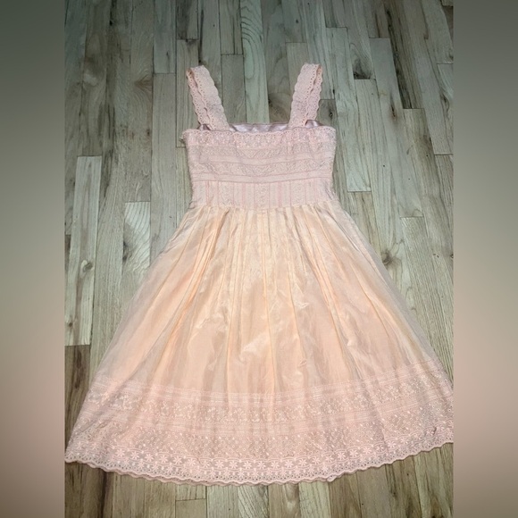 Antonio Melani Peach Eyelet Embroidered Dress Cotton/Silk Blend size 2 NWOT - Picture 2 of 7